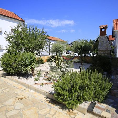 Easy Summer *** Vir Exterior photo